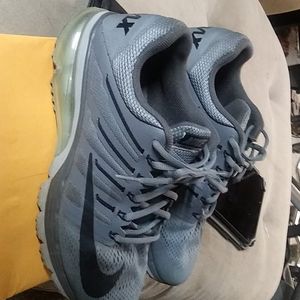 Air Max Excellerate. 4 Wolf Grey